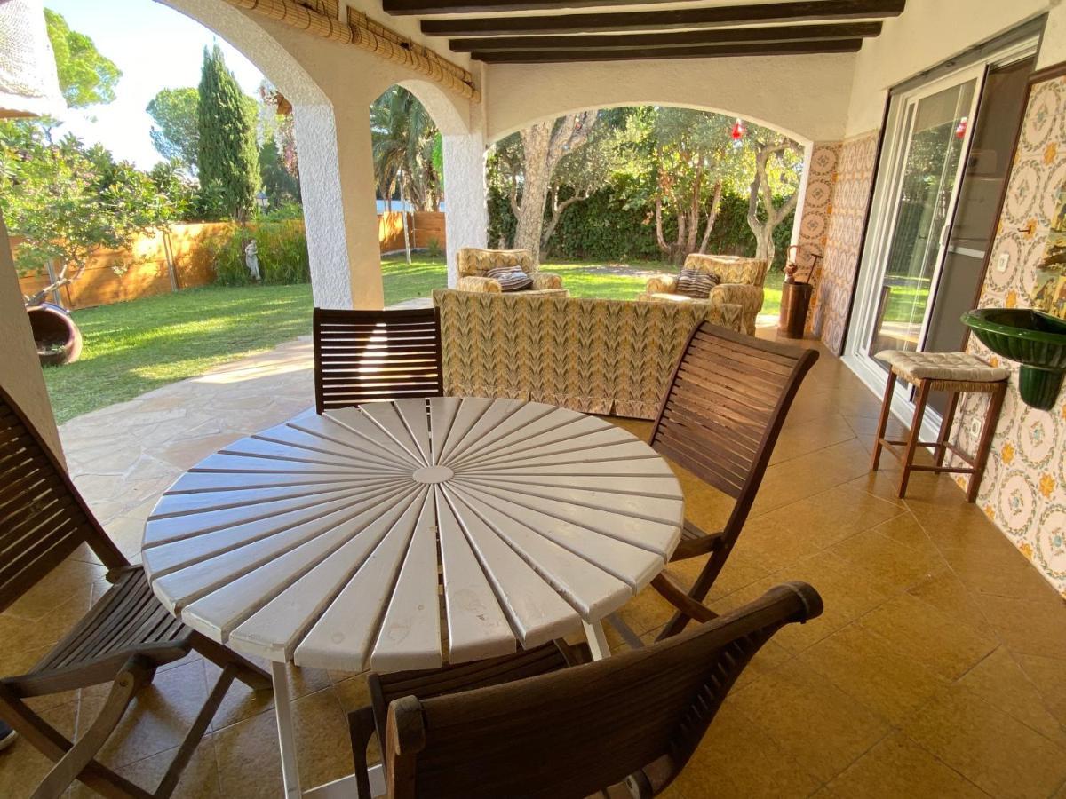 Villa Sitges El Ranch Amaizing Outdoor Areas Beaches At 5 Minutes Walk Sitges At 15 Min Drive Ac Pool Jacuzzi & Garden Xxl 카라펠 외부 사진